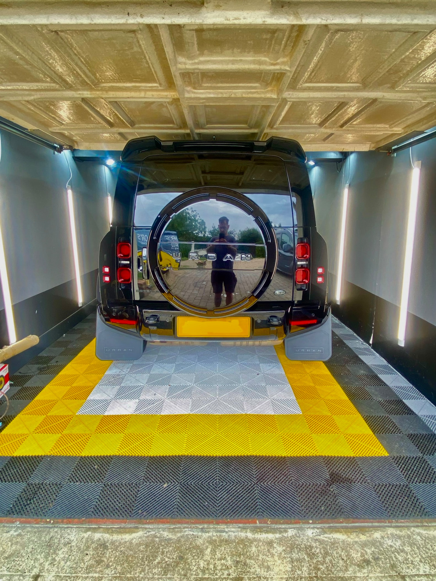 Black Land Rover Defender detailed in the Daws Heath unit